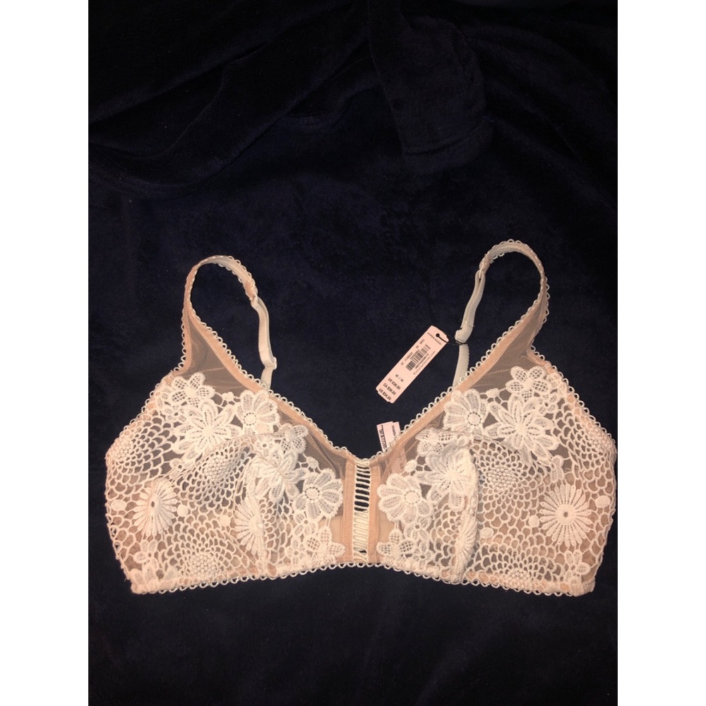 ❤️Victoria’s Secret Very Sexy Bralette❤️ - Picture 5 of 5